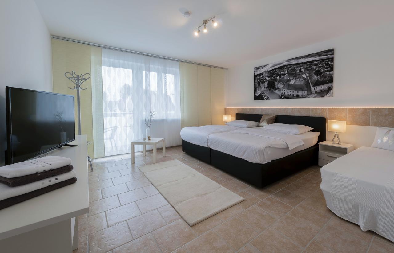 ווינר נוישטאדט Wn Rooms מראה חיצוני תמונה